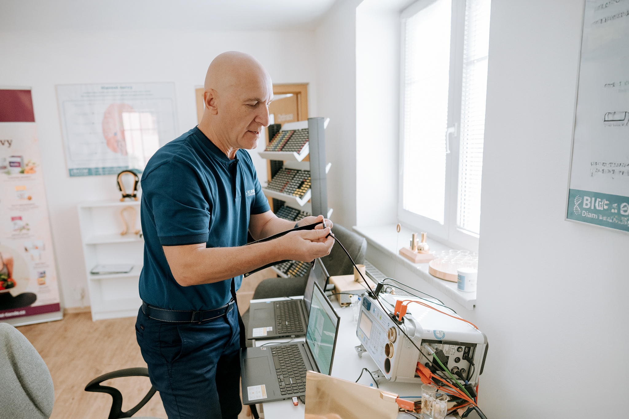 Práce s biorezonančním přístrojem